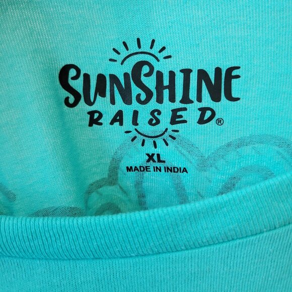 Sunshine Raised Beach Themed T-Shirt - Picture 3 of 8